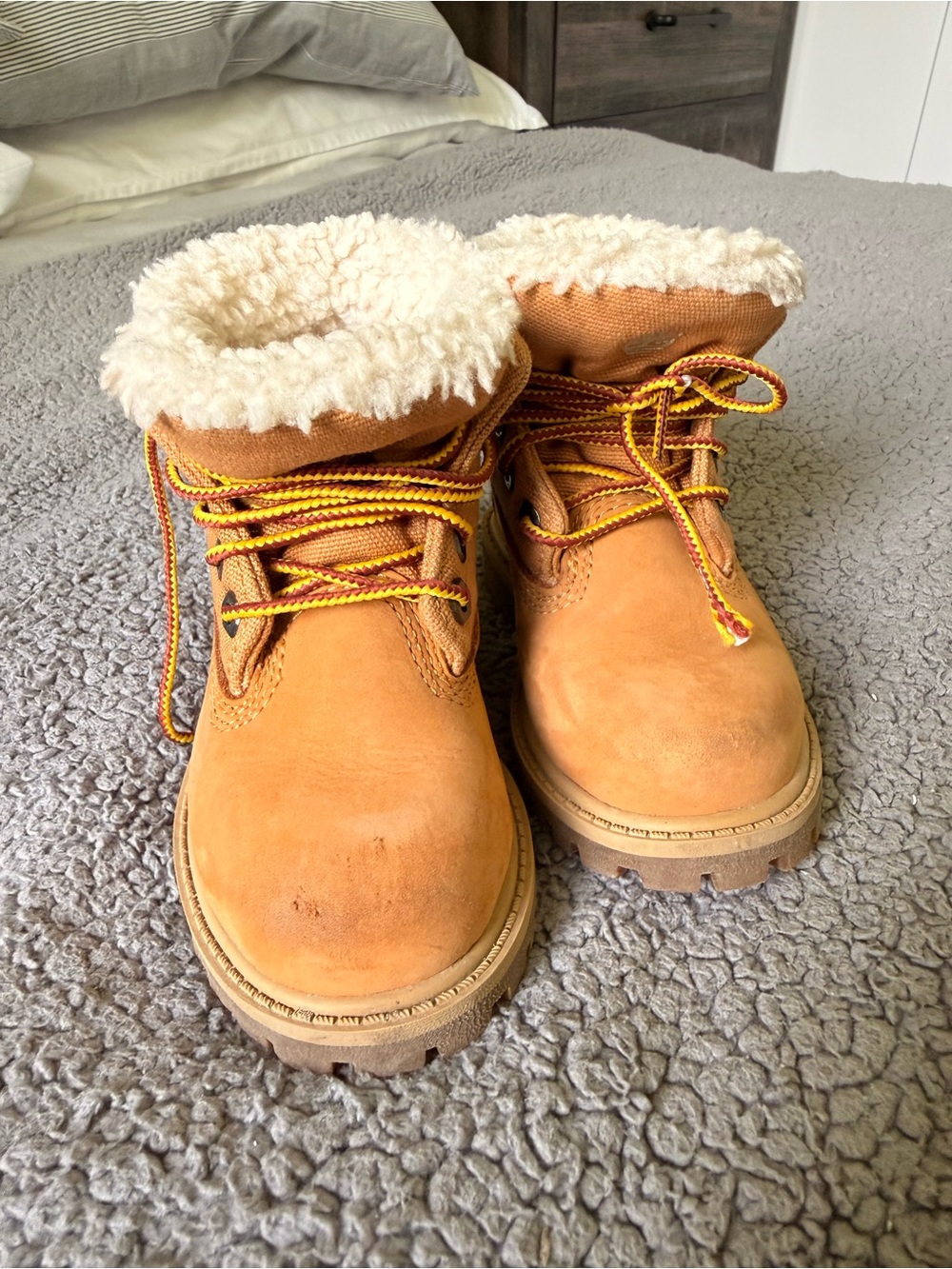 Timberland Kids Wheat Tan Sherpa-Lined Lace-Up Boots